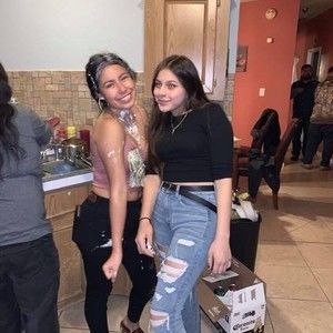 Meet your Posher, Marissa